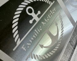 Türschild auf Kundenwunsch aus Edelstahl