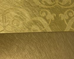 Kombinierte Messingoberfläche mit gebürsteter und dekorativer Struktur