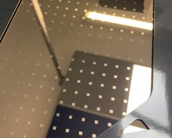 Spiegelpolierter PVD-Edelstahl mit Eco-Etch Punktstruktur